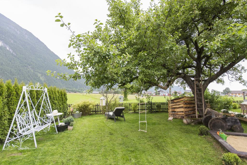Forest Chalet, 15 Min To Salzburg Olt Town, And Most Beautiful Lakes, Secluded Location, 1,000 Sqm Garden, Mountainview, Panorama Sauna, Bath Whirlpool, Bbq&Bikes&Sunbeds For Free, Up To 10 P Golling an der Salzach Exteriér fotografie