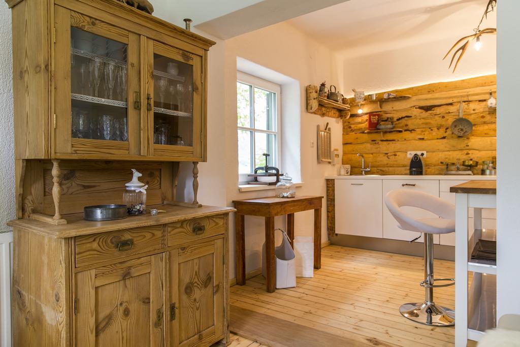 Forest Chalet, 15 Min To Salzburg Olt Town, And Most Beautiful Lakes, Secluded Location, 1,000 Sqm Garden, Mountainview, Panorama Sauna, Bath Whirlpool, Bbq&Bikes&Sunbeds For Free, Up To 10 P Golling an der Salzach Pokoj fotografie